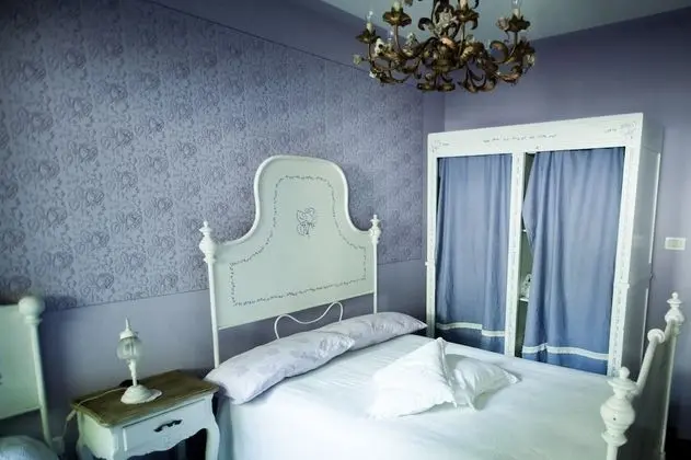 Design Tek Büyük Yataklı Oda, Balkon (Lilla)