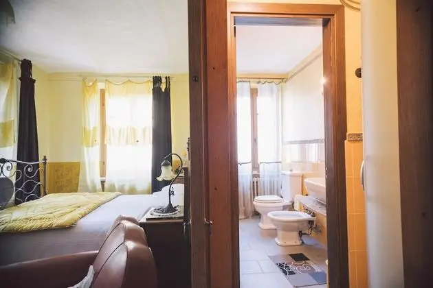 Design Üç Kişilik Oda, Balkon, Nehir Manzaralı (Yellow)