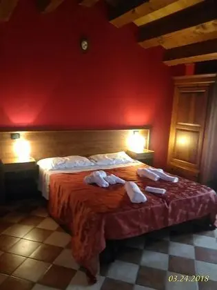 Tek Büyük veya İki Ayrı Yataklı Oda