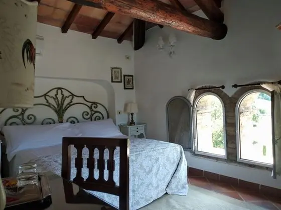 Comfort Tek Büyük Yataklı Oda