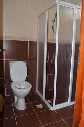 Üç Kişilik Oda