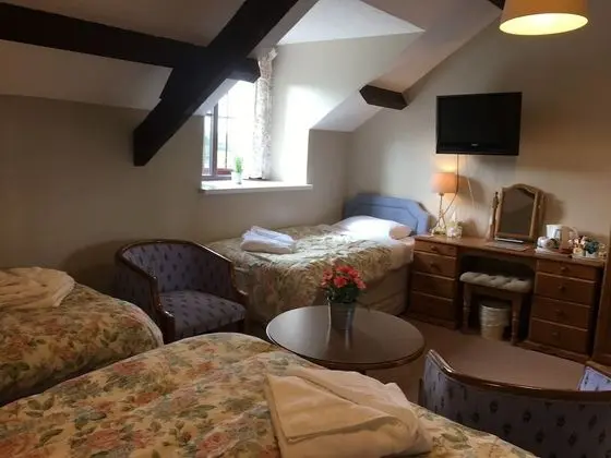 Standard Tek Büyük veya İki Ayrı Yataklı Oda (First Floor)