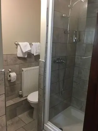Standard Tek Büyük veya İki Ayrı Yataklı Oda (First Floor)