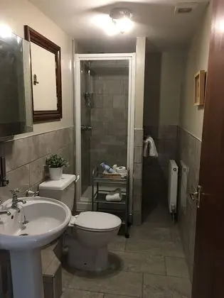 Standard Tek Büyük veya İki Ayrı Yataklı Oda (First Floor)