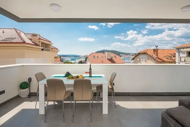 Luxury Çatı Katı Süiti (Penthouse)