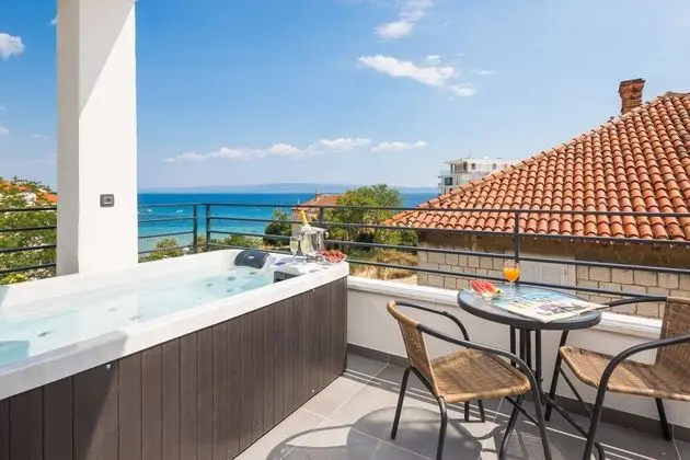 Luxury Çatı Katı Süiti (Penthouse)