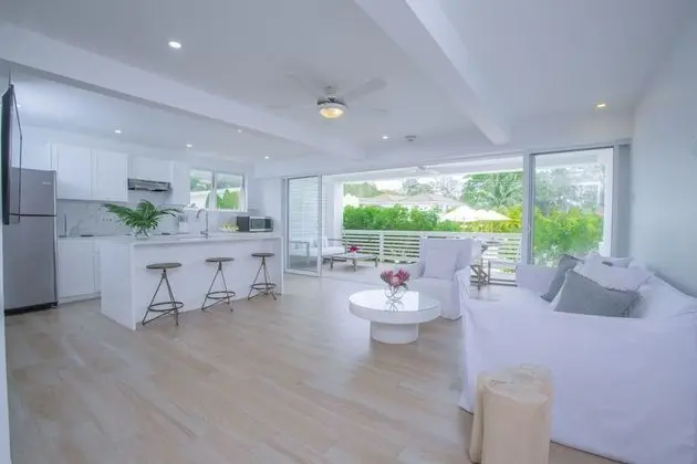 Luxury Apart Daire, 2 Yatak Odası, Havuz Manzaralı