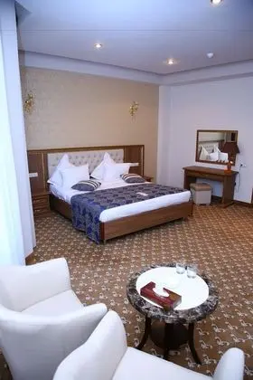 Standard Tek Büyük Yataklı Oda