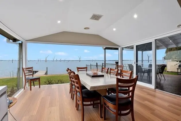 Ev (5 Bedrooms)