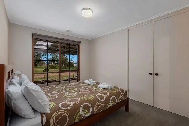 Ev (5 Bedrooms)