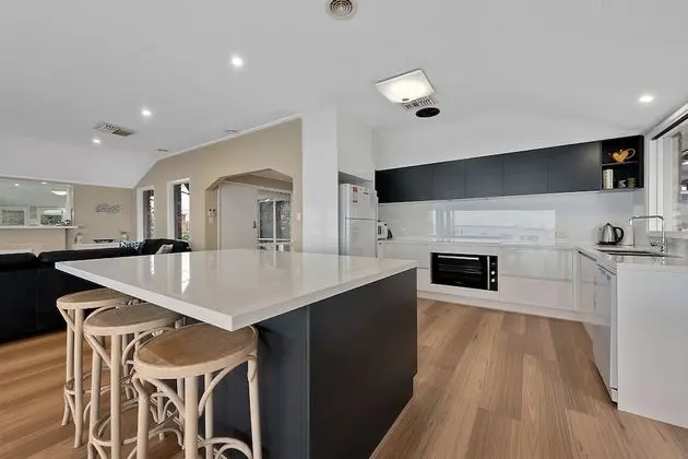 Ev (5 Bedrooms)