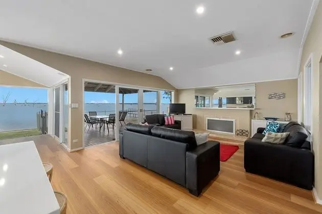 Ev (5 Bedrooms)