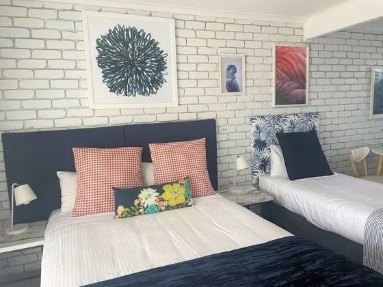 Deluxe Tek Büyük veya İki Ayrı Yataklı Oda, Birden Çok Yatak, Küçük Mutfak