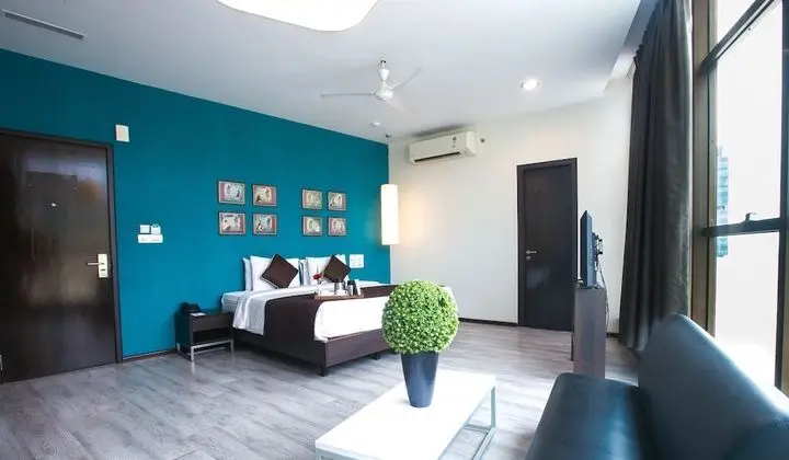 Luxury Oda