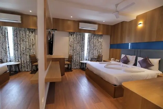 Luxury Oda