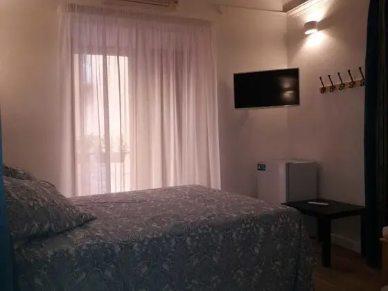 Üç Kişilik Oda