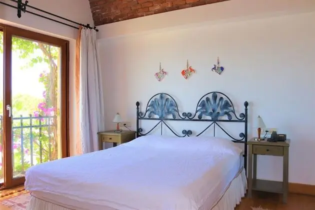 Signature Suite, Sea View