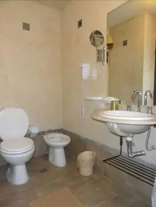 Standard Üç Kişilik Oda