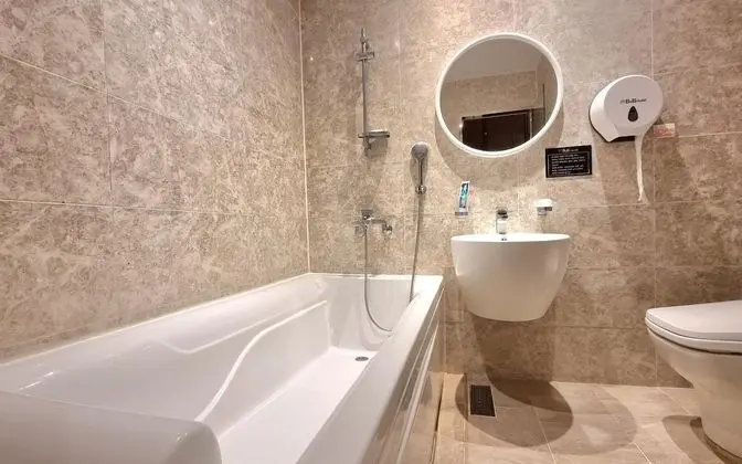 Oda (General Room A (65-inch TV))