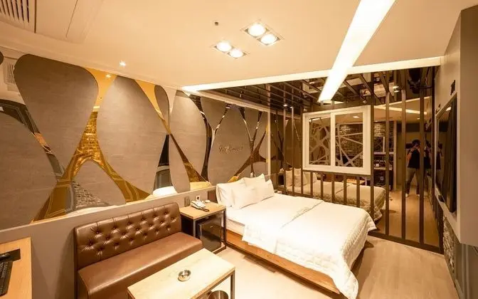 Oda (General Room A (65-inch TV))