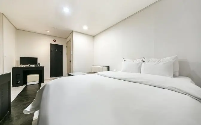 Oda (Standard-Double (luxury hotel bedding)