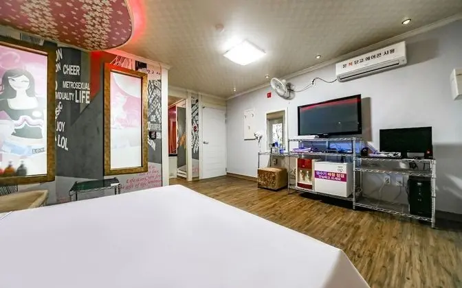 Oda (Special room (mirror room bicycle not)