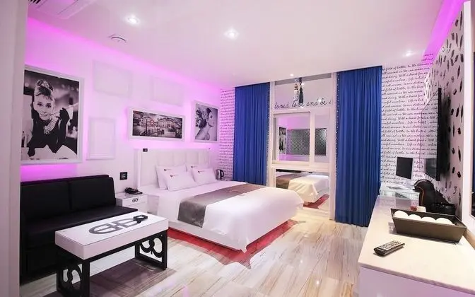 Oda (1 room 1 parking (Premium C))