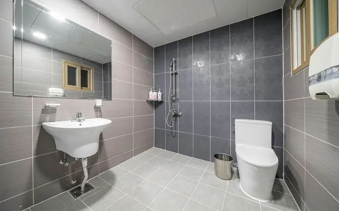 Oda (STANDARD A (double Netflix viewing av)