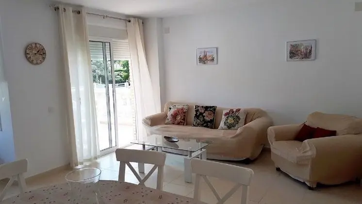 Villa, 4 Yatak Odası, Havuz Manzaralı