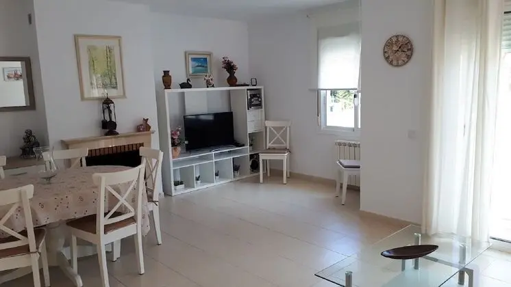 Villa, 4 Yatak Odası, Havuz Manzaralı