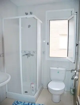 Villa, 4 Yatak Odası, Havuz Manzaralı