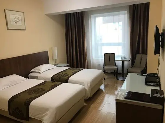 İki Ayrı Yataklı Oda, Sigara İçilebilir