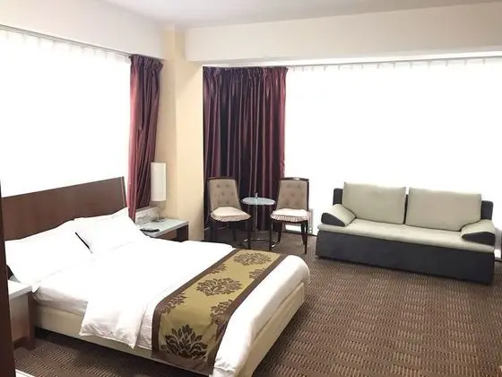 Oda, 1 Büyük (Queen) Boy Yatak