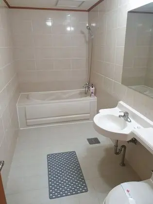 Basic Tek Büyük Yataklı Oda