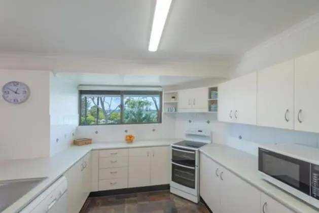 Economy Water Front 3 Bedroom Apartment