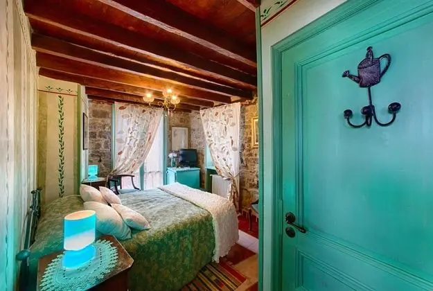 Superior Tek Büyük Yataklı Oda