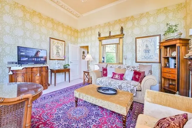 Deluxe Apart Daire, Banyolu/Duşlu