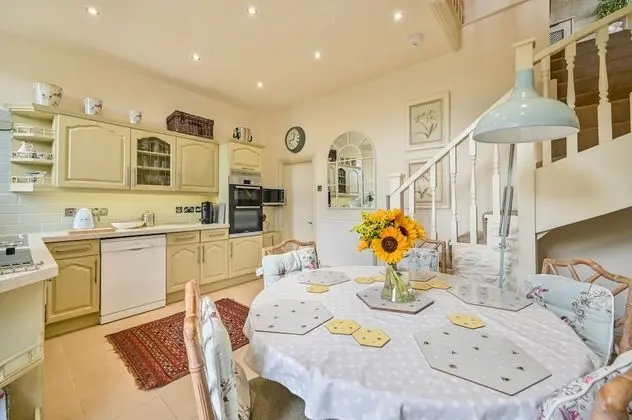 Luxury Ev, Banyolu/Duşlu, Bahçe Manzaralı ((Three Bedroom))