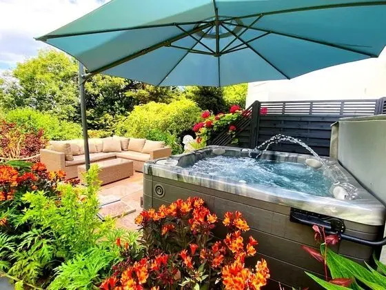 Luxury Ev, Banyolu/Duşlu, Bahçe Manzaralı ((Three Bedroom))