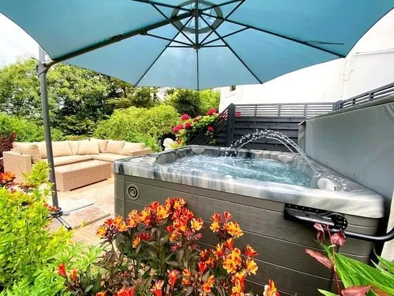 Luxury Ev, Banyolu/Duşlu, Bahçe Manzaralı ((Three Bedroom))