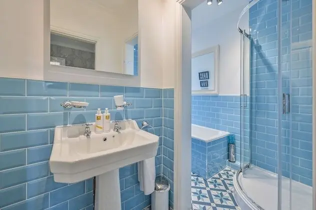 Luxury Ev, Banyolu/Duşlu, Bahçe Manzaralı ((Three Bedroom))