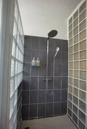 Family Tek Büyük veya İki Ayrı Yataklı Oda