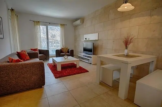 Comfort Apart Daire, Balkon, Koy Manzaralı