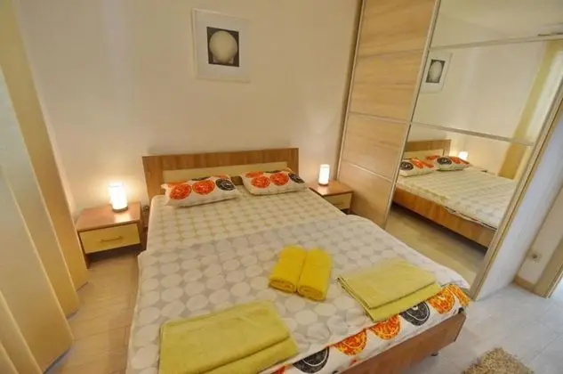 Standard Apart Daire, Havuz Kullanımı, Koy Manzaralı