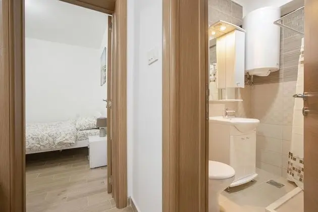 Comfort Apart Daire, Bahçe Manzaralı