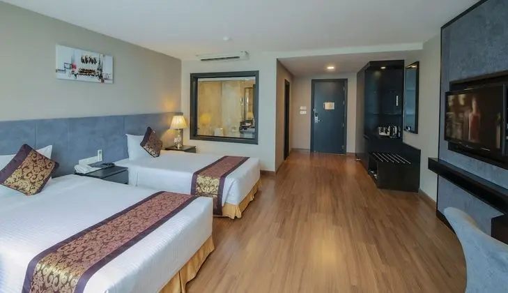 Deluxe Üç Kişilik Oda, Şehir Manzaralı