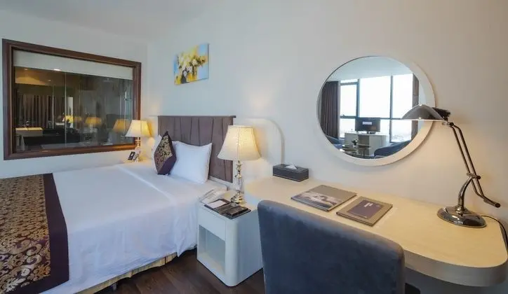 Premium Tek Büyük Yataklı Oda, Şehir Manzaralı