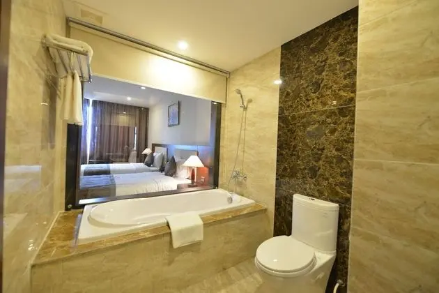 Deluxe Tek Büyük Yataklı Oda