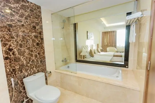 Premium Deluxe Twin Room