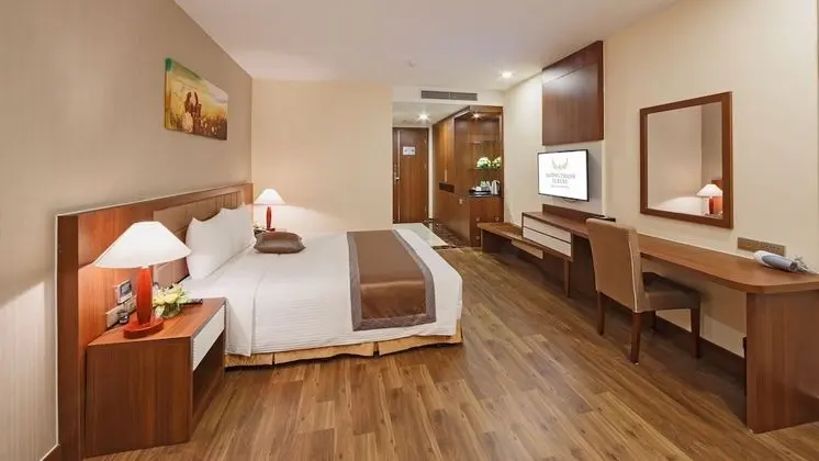 Deluxe Tek Büyük Yataklı Oda